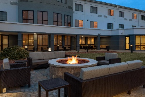 Courtyard by Marriott Junction City image 7