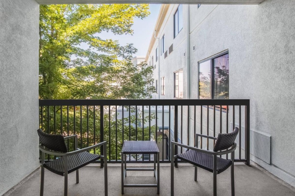 Guest room, King, Sofa bed, Balcony